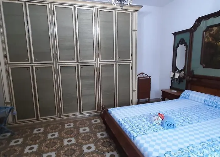 Sa Prenda E Oro Penzion Ula Tirso